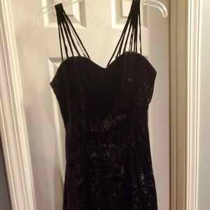Vintage Zeena Zaki New York, size 9/10, deep purple, crushed velvet short dress.